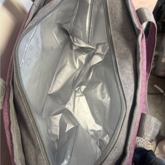 Purple Travel Tote Bag with Durable Fabric and Shoulder Straps big cooler tote - Picture 4 of 4